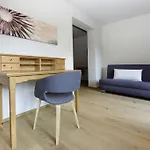 Zamang Apartament *