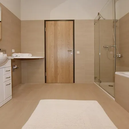 Zamang アパート *